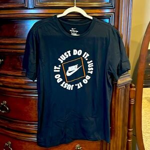 Black Nike T-shirt